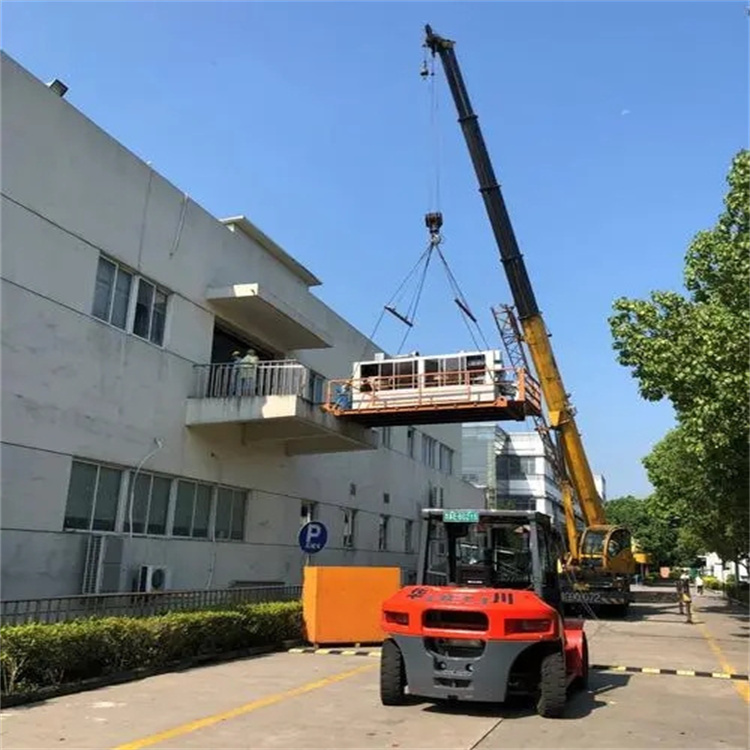 红毛镇起重机司机十吊十不吊